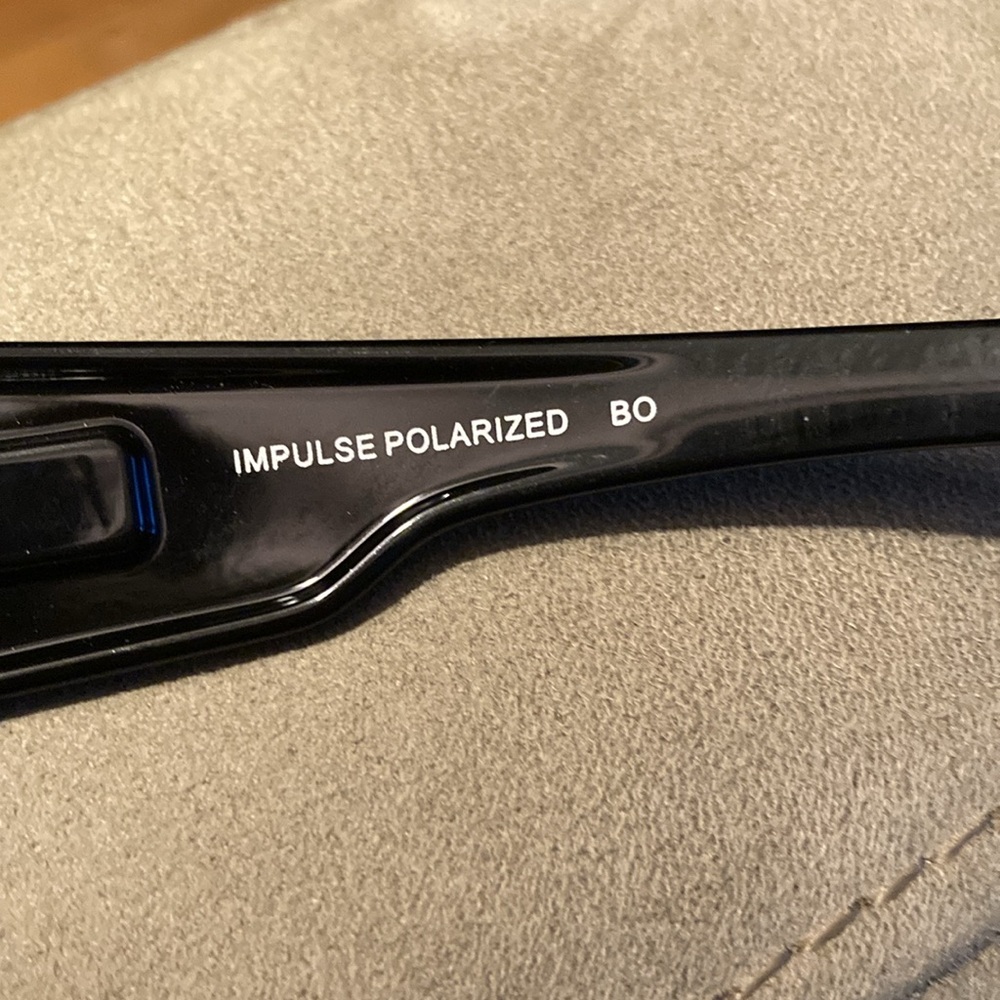 Suncloud Impulse Polarized Blk Wrap Sunglasses - image 3